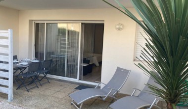 Studio en RDC avec terrasse et jardin clos